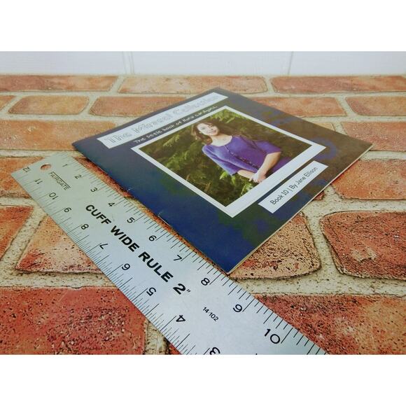 Mirasol Collection NUNA Hand Knitting Book 10 Cardigans Patterns Ellison 2009 - Picture 8 of 10